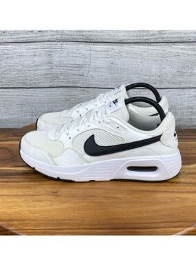 Nike Air Max SC White Black Shoes CZ5358-102 Youth Size 7 / Women’s Size 8.5